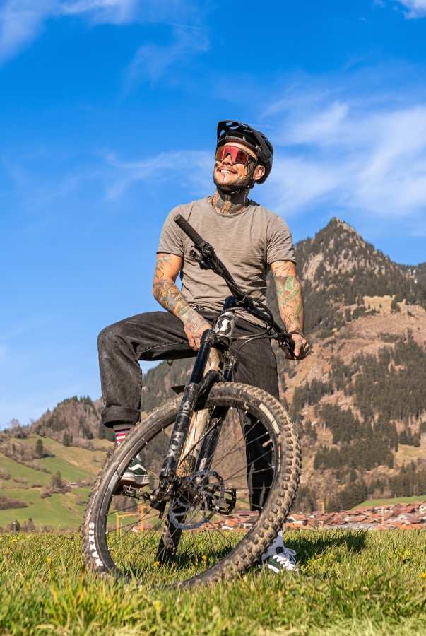 Mountainbiker vor Grünten
© Matthias Sienz Mountainbiker vor Grünten