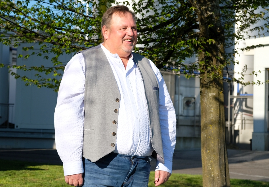 Hubert Dennenmoser ist Geschäftsführer der Allgäu Milch Käse eG, kurz allmikäs