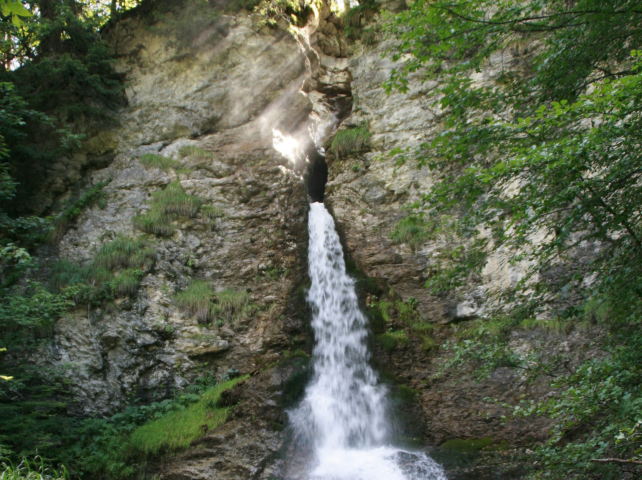 Wasserfall Bärgündletal