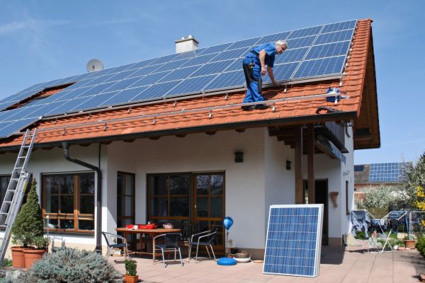 Installation einer PV-Anlage